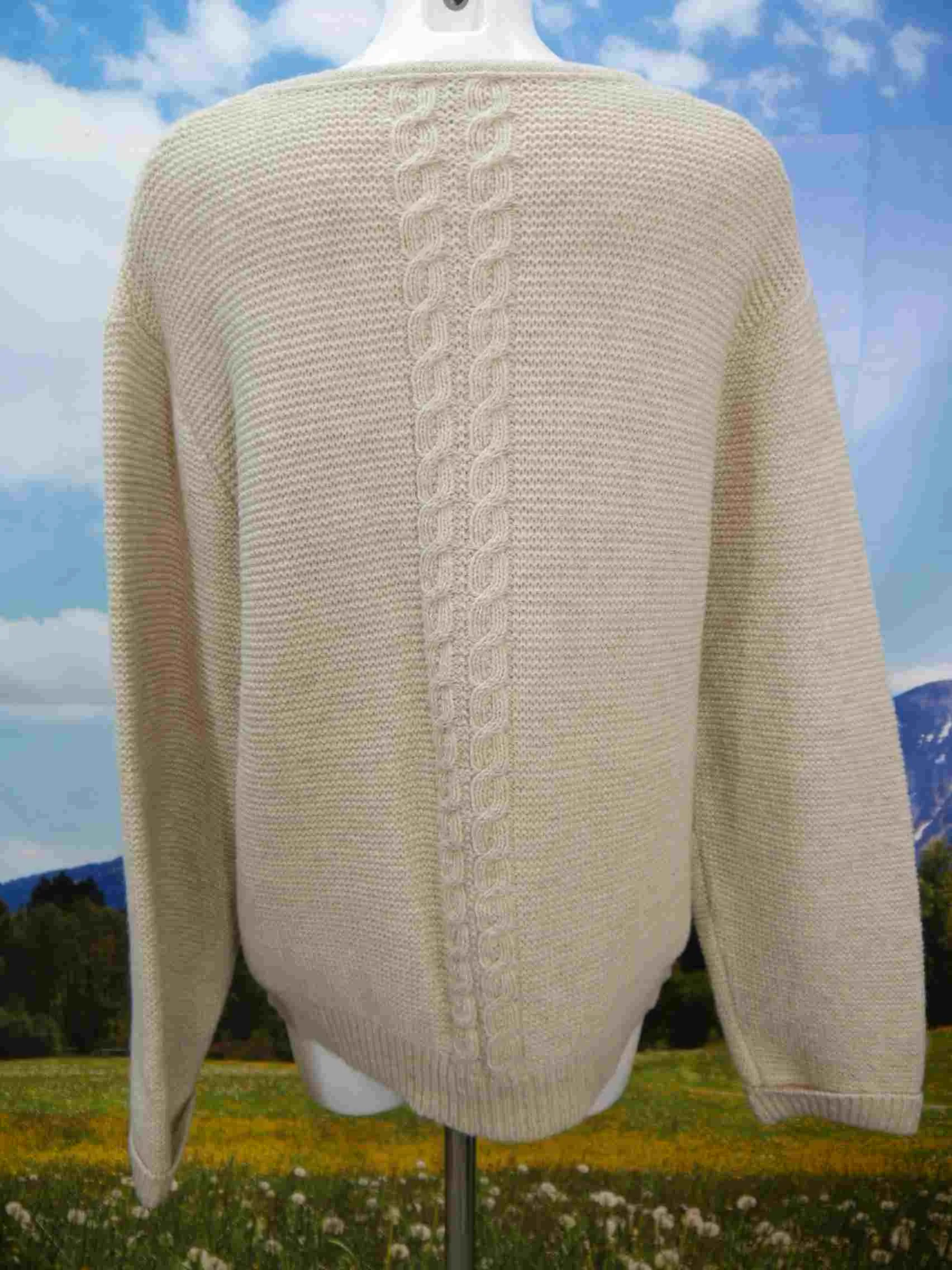 Beige Strickjacke grobgestrickt mit Zopfmuster klasse Trachtenjacke Jacke Gr.52