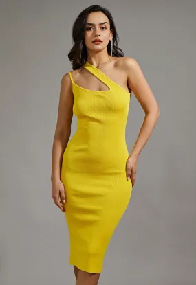 Figurbetontes Strickkleid mit asymmetrischen Trägern in Gelb