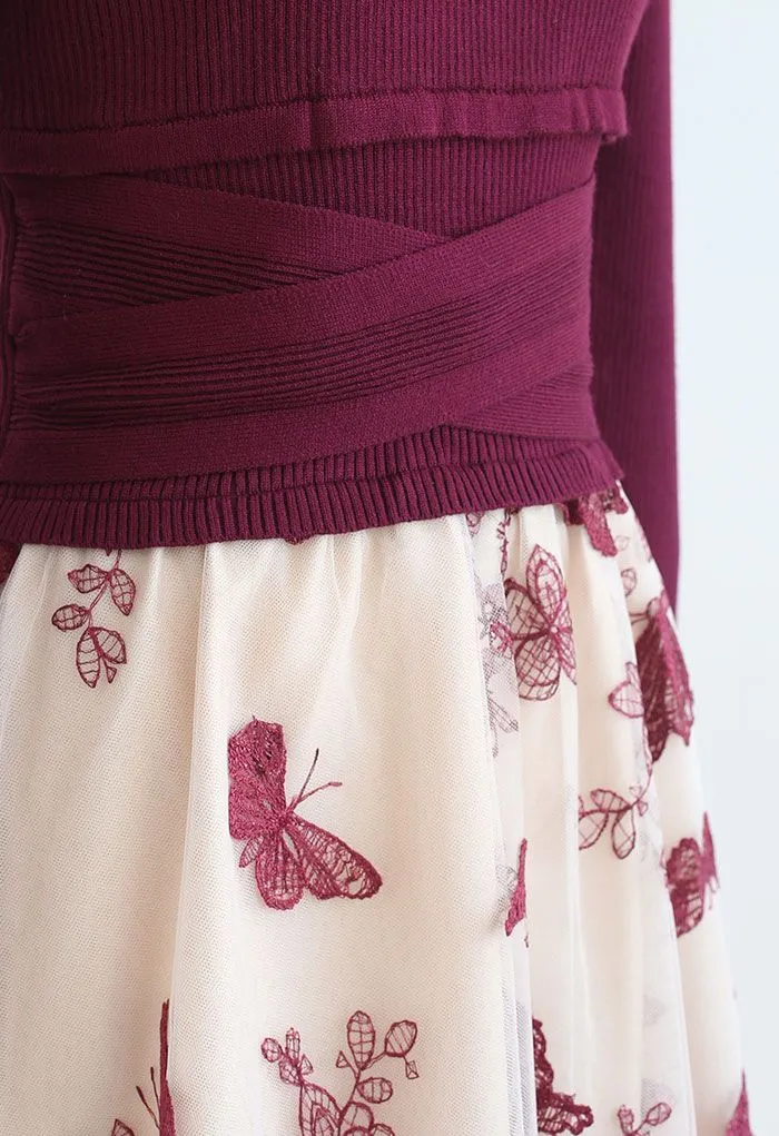 Gespleißtes 3D-Strickkleid mit Schmetterlings-Mesh in Rot