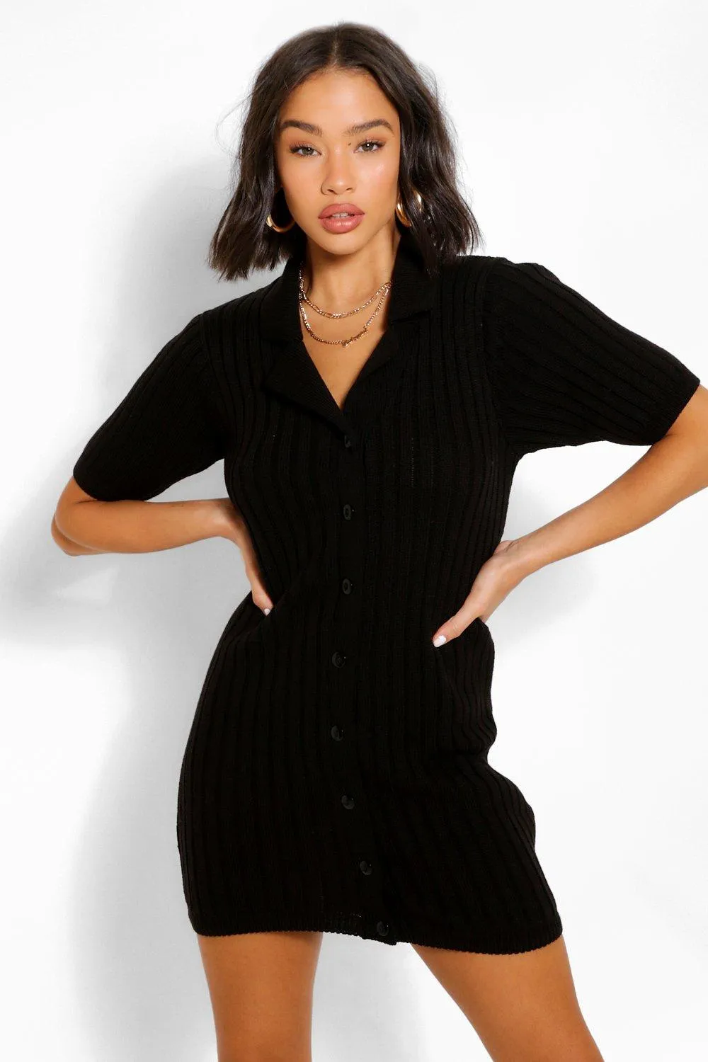 Grob geripptes Strickkleid mit Kragen