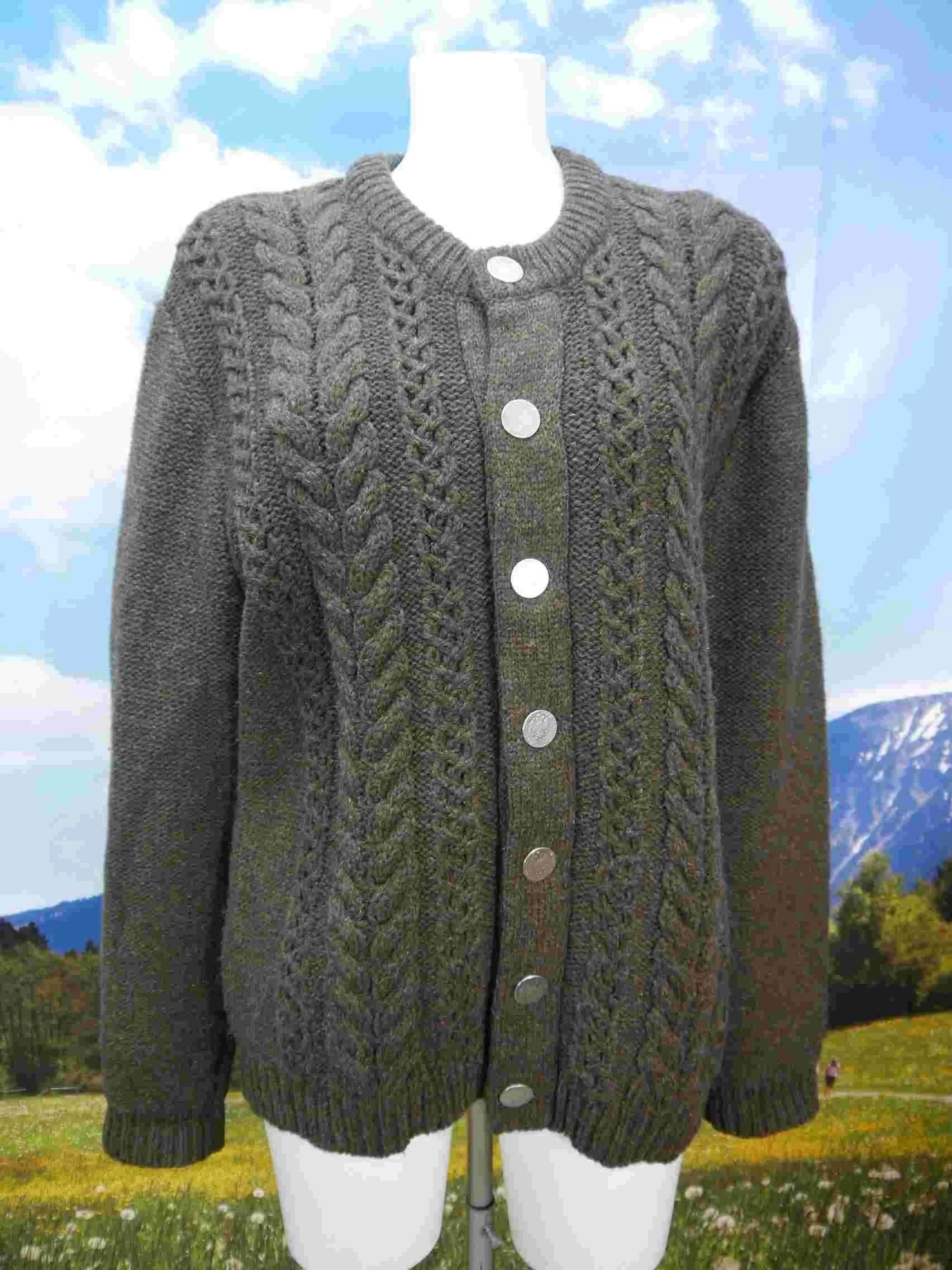 Grob gestrickt braun Strickjacke mit Zopfmuster fesche Trachtenjacke Jacke Gr.54