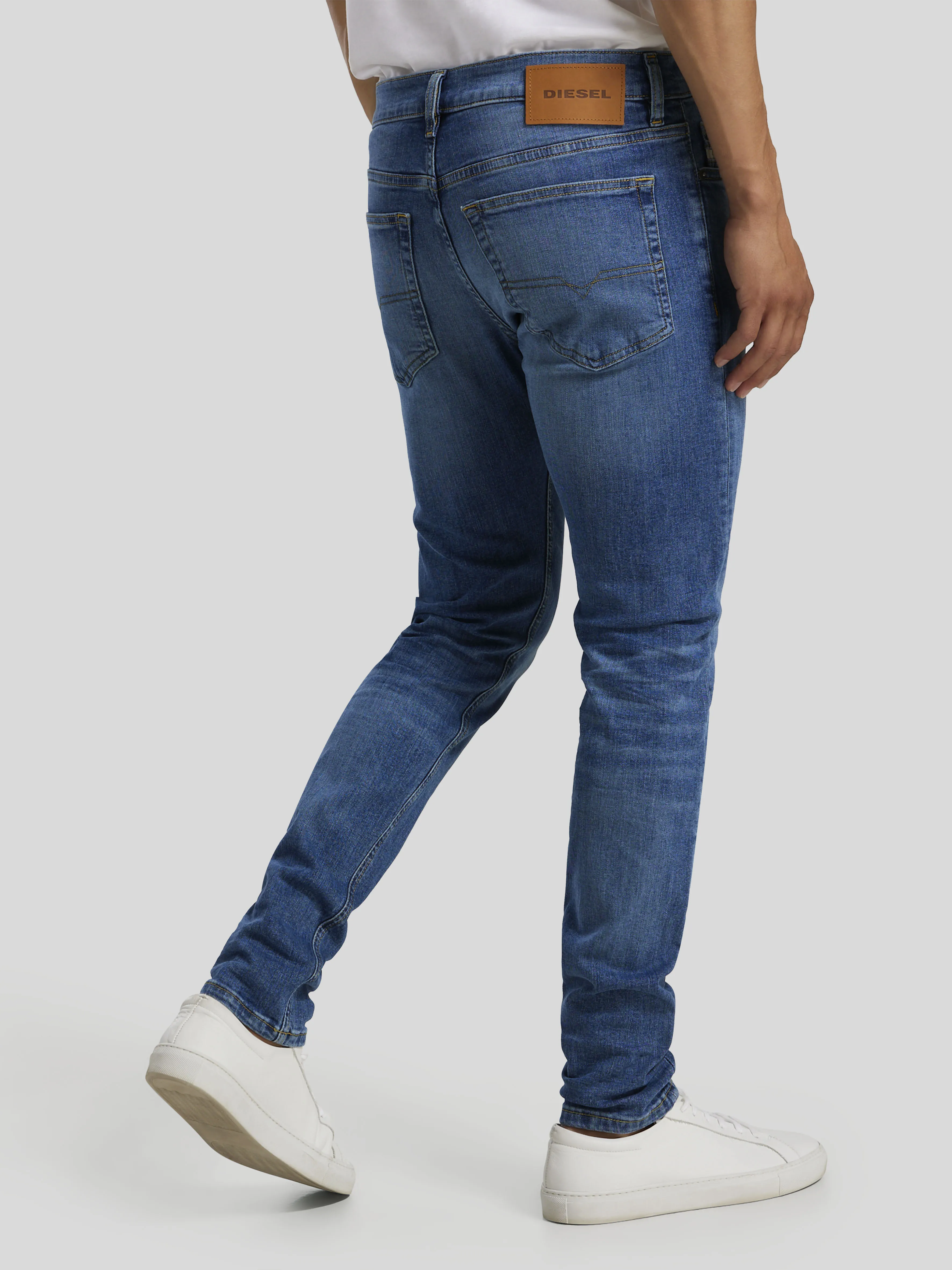 Jeans im Slim Fit D-LUSTER