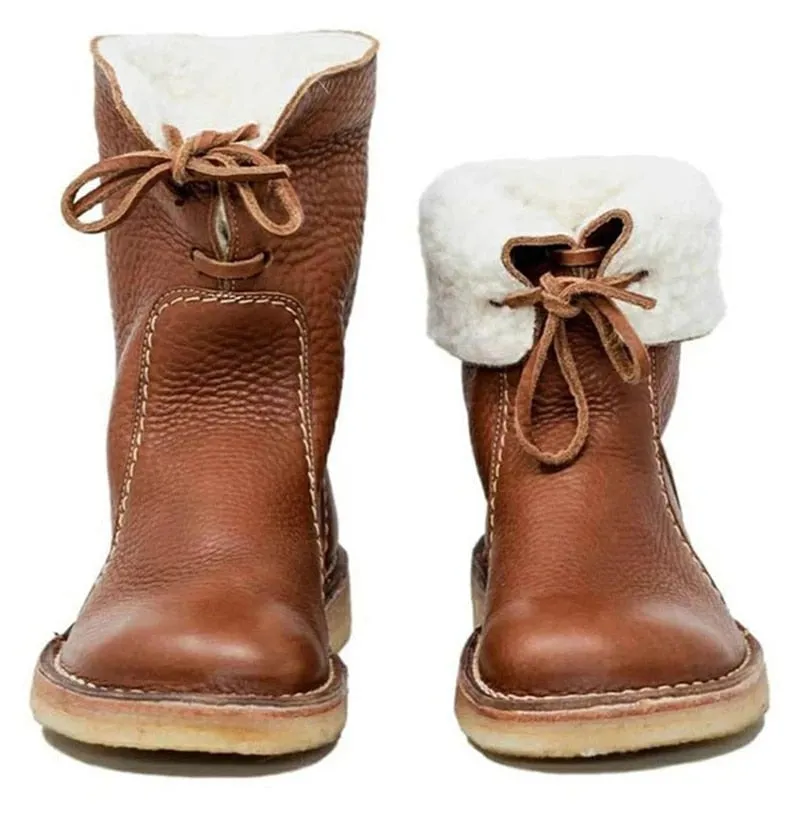 – Lederboots mit Schnürsenkeln
